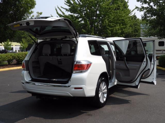 2011 Toyota Highlander Limited Hybrid 4WD 2-Owner 85Kmiles 3rdRow Leather - Photo 28 - Portland, OR 97217