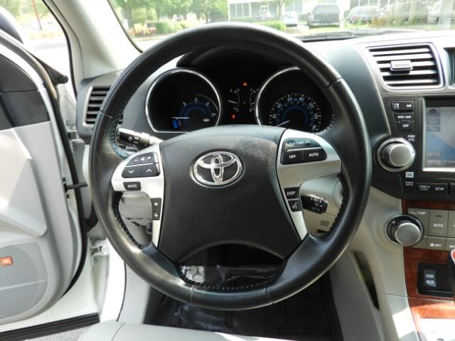 2011 Toyota Highlander Limited Hybrid 4WD 2-Owner 85Kmiles 3rdRow Leather - Photo 38 - Portland, OR 97217