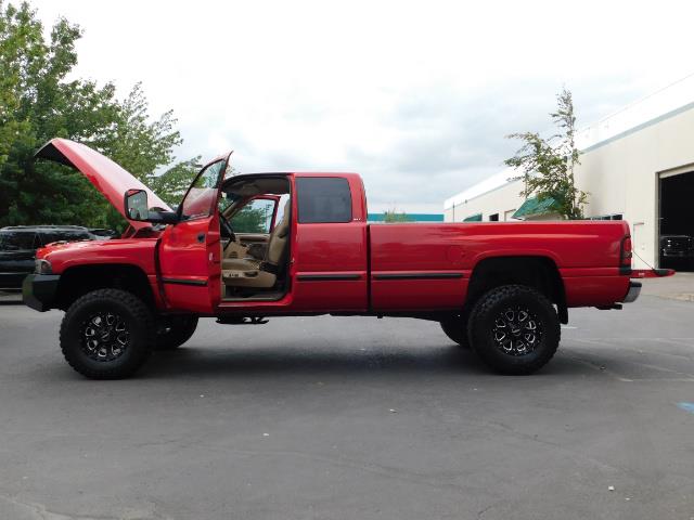 1998 Dodge Ram 2500 Laramie SLT / 4X4 / 5.9L DIESEL / 12-VALVE / 5-SPD - Photo 27 - Portland, OR 97217