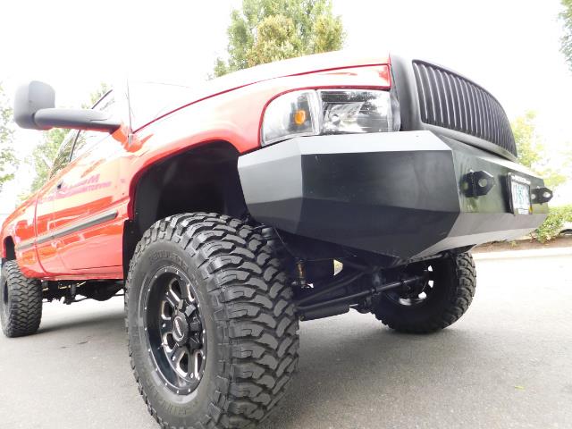 1998 Dodge Ram 2500 Laramie SLT / 4X4 / 5.9L DIESEL / 12-VALVE / 5-SPD - Photo 10 - Portland, OR 97217