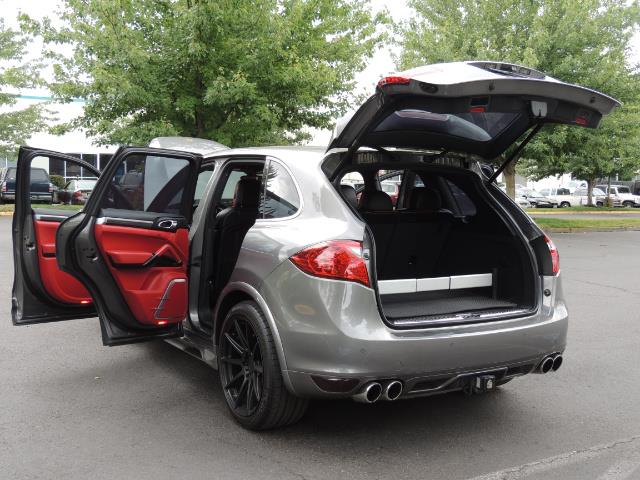 2014 Porsche Cayenne Turbo S / Panoramic Roof/ Burmester/ Niche Wheels - Photo 26 - Portland, OR 97217