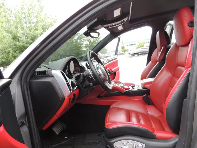 2014 Porsche Cayenne Turbo S / Panoramic Roof/ Burmester/ Niche Wheels - Photo 14 - Portland, OR 97217