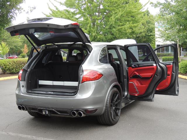 2014 Porsche Cayenne Turbo S / Panoramic Roof/ Burmester/ Niche Wheels - Photo 31 - Portland, OR 97217