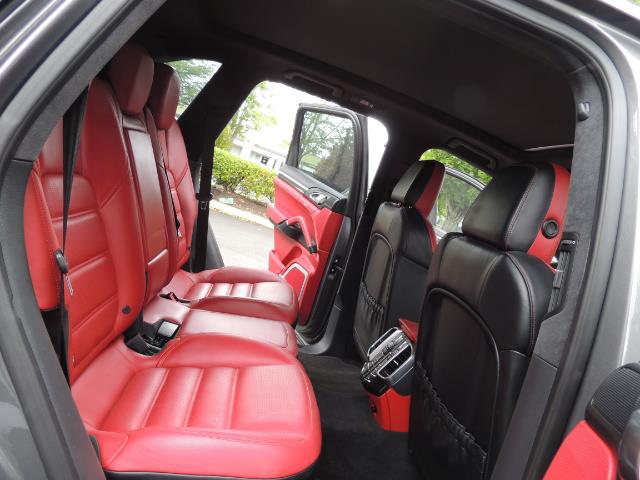 2014 Porsche Cayenne Turbo S / Panoramic Roof/ Burmester/ Niche Wheels - Photo 16 - Portland, OR 97217