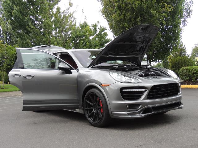 2014 Porsche Cayenne Turbo S / Panoramic Roof/ Burmester/ Niche Wheels - Photo 33 - Portland, OR 97217