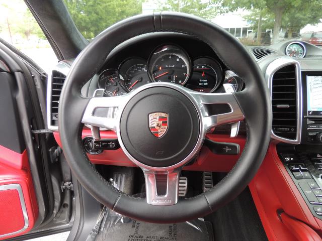 2014 Porsche Cayenne Turbo S / Panoramic Roof/ Burmester/ Niche Wheels - Photo 40 - Portland, OR 97217
