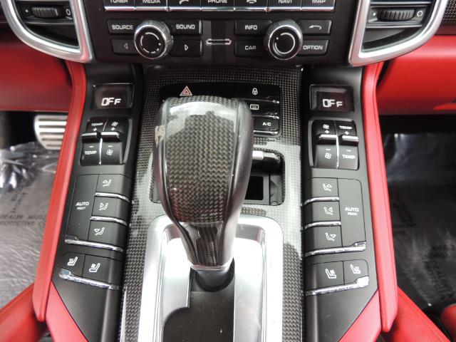 2014 Porsche Cayenne Turbo S / Panoramic Roof/ Burmester/ Niche Wheels - Photo 19 - Portland, OR 97217