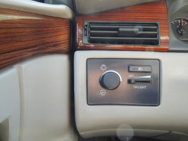 1997 Cadillac Eldorado 2DR COUPE / LEATHER / SUNROOF / EXCEL COND - Photo 21 - Portland, OR 97217
