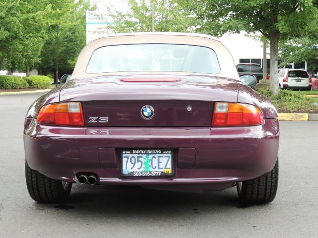 1998 BMW Z3 2.8 / Convertible / 5-SPEED / NEW TOP / Excel Cond - Photo 43 - Portland, OR 97217