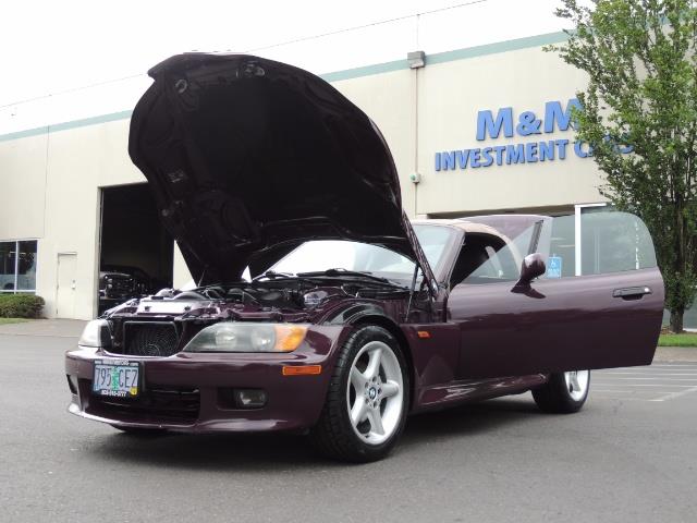 1998 BMW Z3 2.8 / Convertible / 5-SPEED / NEW TOP / Excel Cond - Photo 25 - Portland, OR 97217