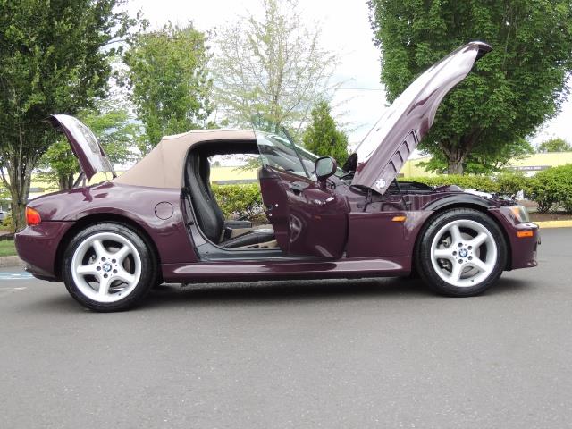 1998 BMW Z3 2.8 / Convertible / 5-SPEED / NEW TOP / Excel Cond - Photo 30 - Portland, OR 97217