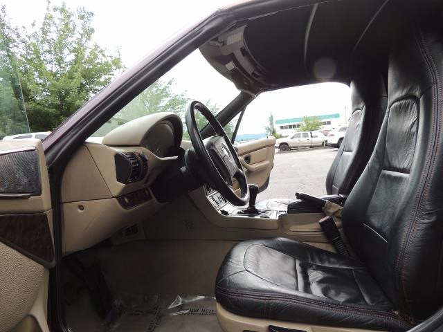 1998 BMW Z3 2.8 / Convertible / 5-SPEED / NEW TOP / Excel Cond - Photo 35 - Portland, OR 97217