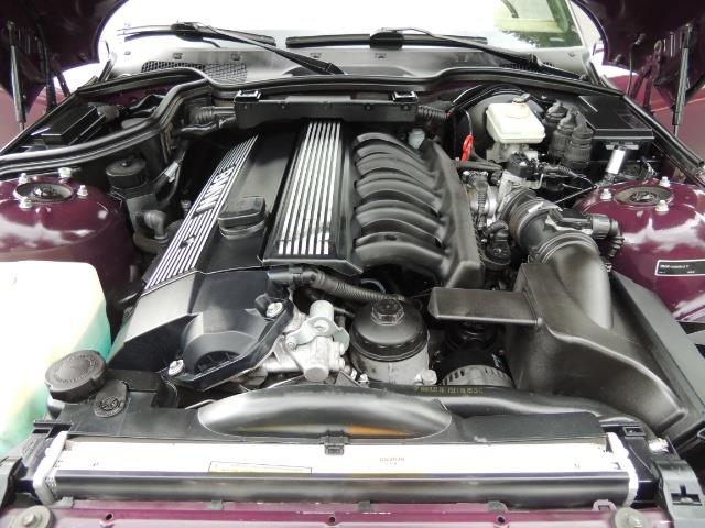 1998 BMW Z3 2.8 / Convertible / 5-SPEED / NEW TOP / Excel Cond - Photo 33 - Portland, OR 97217