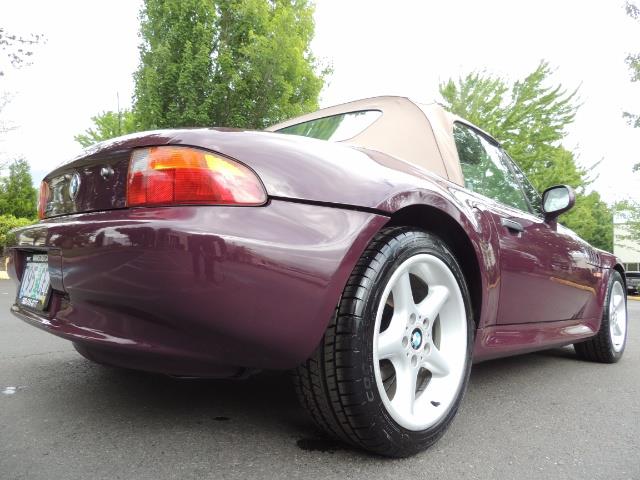 1998 BMW Z3 2.8 / Convertible / 5-SPEED / NEW TOP / Excel Cond - Photo 12 - Portland, OR 97217
