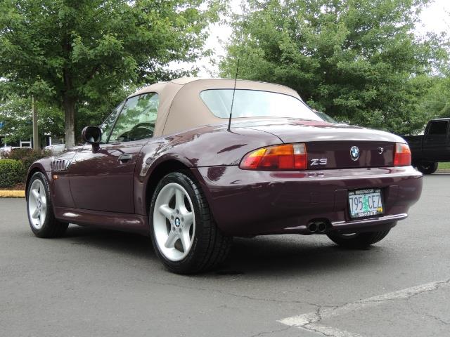 1998 BMW Z3 2.8 / Convertible / 5-SPEED / NEW TOP / Excel Cond - Photo 52 - Portland, OR 97217