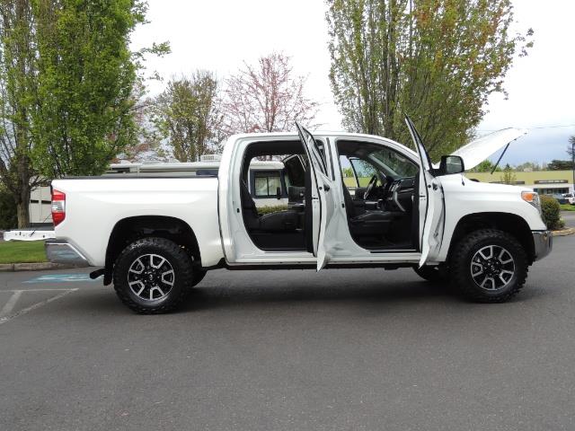 2014 Toyota Tundra SR5 / CrewMax / 4X4 / 5.7L / LEATHER / 1-Owner - Photo 30 - Portland, OR 97217