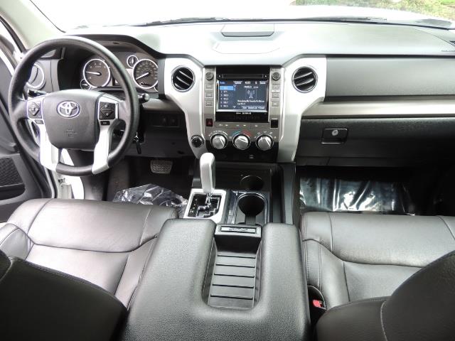 2014 Toyota Tundra SR5 / CrewMax / 4X4 / 5.7L / LEATHER / 1-Owner - Photo 20 - Portland, OR 97217