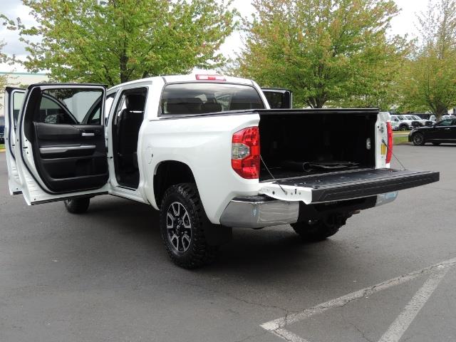 2014 Toyota Tundra SR5 / CrewMax / 4X4 / 5.7L / LEATHER / 1-Owner - Photo 27 - Portland, OR 97217