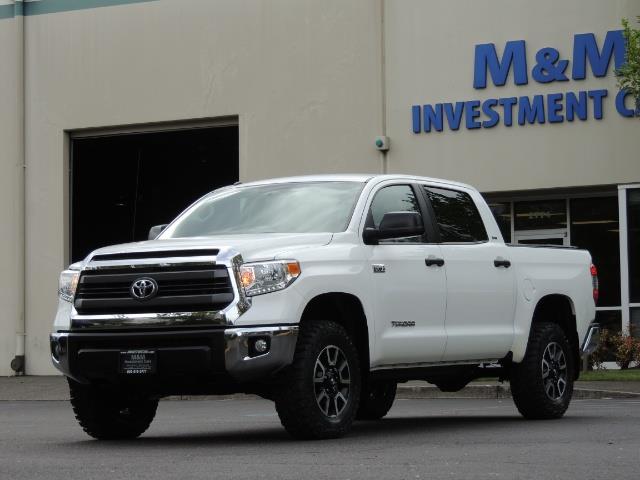 2014 Toyota Tundra SR5 / CrewMax / 4X4 / 5.7L / LEATHER / 1-Owner - Photo 45 - Portland, OR 97217