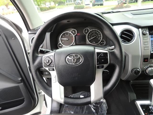 2014 Toyota Tundra SR5 / CrewMax / 4X4 / 5.7L / LEATHER / 1-Owner - Photo 39 - Portland, OR 97217