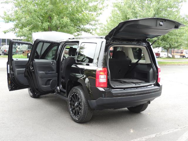 2016 Jeep Patriot Latitude / 4X4 / Heated Seats / LIFTED - Photo 28 - Portland, OR 97217