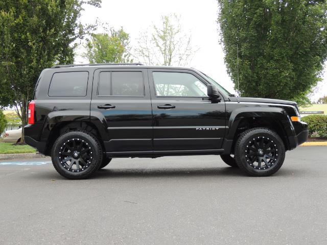 2016 Jeep Patriot Latitude / 4X4 / Heated Seats / LIFTED - Photo 4 - Portland, OR 97217