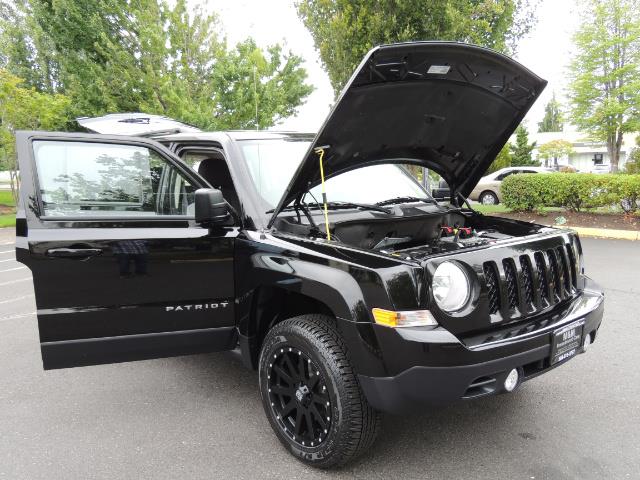 2016 Jeep Patriot Latitude / 4X4 / Heated Seats / LIFTED - Photo 31 - Portland, OR 97217