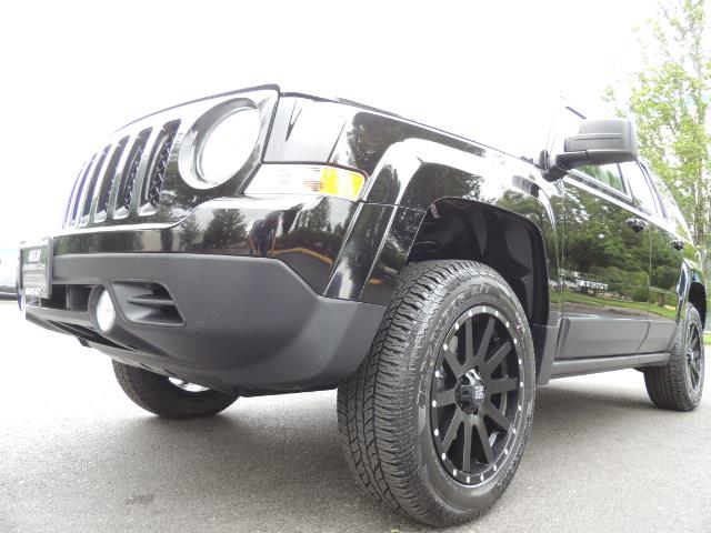 2016 Jeep Patriot Latitude / 4X4 / Heated Seats / LIFTED - Photo 9 - Portland, OR 97217