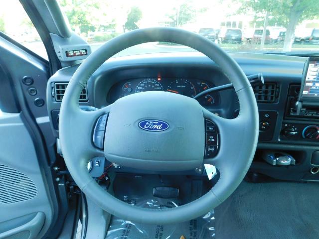 2003 Ford F-250 Super Duty Lariat / 4X4 / 7.3L DIESEL / FX-4 - Photo 18 - Portland, OR 97217
