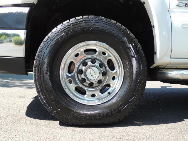 2007 Chevrolet Silverado 2500 LT / 4X4 / 6.6L DURAMAX DIESEL / 1-OWNER - Photo 23 - Portland, OR 97217
