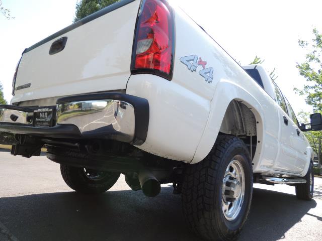 2007 Chevrolet Silverado 2500 LT / 4X4 / 6.6L DURAMAX DIESEL / 1-OWNER - Photo 12 - Portland, OR 97217