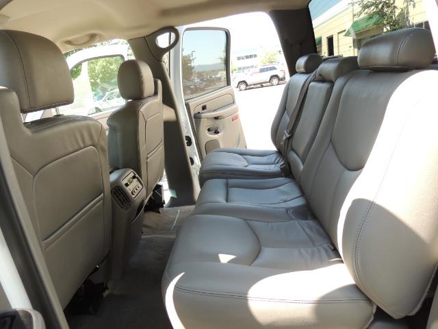 2007 Chevrolet Silverado 2500 LT / 4X4 / 6.6L DURAMAX DIESEL / 1-OWNER - Photo 16 - Portland, OR 97217