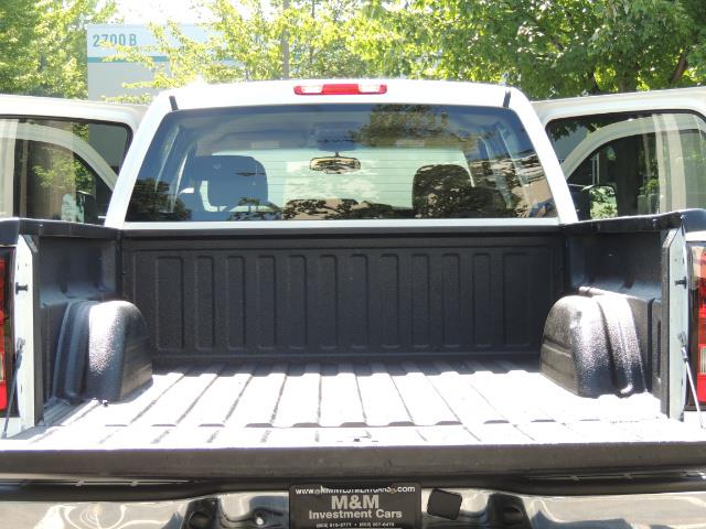 2007 Chevrolet Silverado 2500 LT / 4X4 / 6.6L DURAMAX DIESEL / 1-OWNER - Photo 22 - Portland, OR 97217