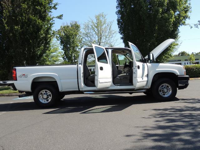 2007 Chevrolet Silverado 2500 LT / 4X4 / 6.6L DURAMAX DIESEL / 1-OWNER - Photo 30 - Portland, OR 97217