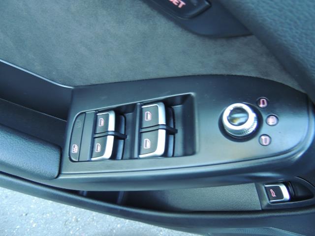 2014 Audi S4 3.0T quattro Premium Plus / 1-Owner / New Tires - Photo 36 - Portland, OR 97217