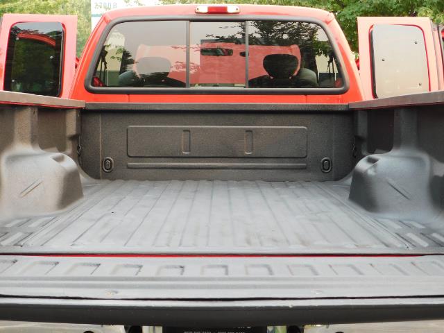 2002 Ford F-250 Super Duty XLT / 4X4 / 7.3L DIESEL / 1-OWNER / 78K - Photo 27 - Portland, OR 97217