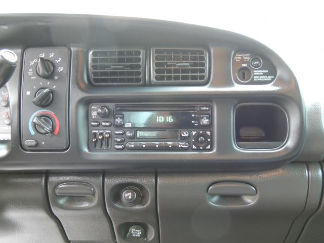 2001 Dodge Ram 2500 Quad Cab / 4X4 / 5.9 L Cummins Diesel / 102K MILES - Photo 33 - Portland, OR 97217