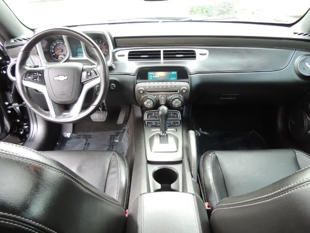 2012 Chevrolet Camaro SS / RS Package / Leather / Sunroof /Backup camera - Photo 17 - Portland, OR 97217