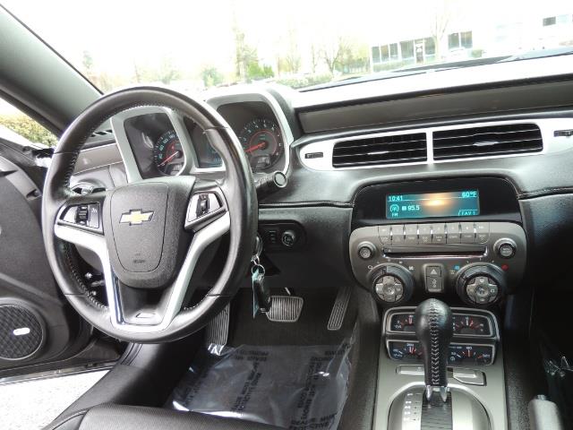 2012 Chevrolet Camaro SS / RS Package / Leather / Sunroof /Backup camera - Photo 19 - Portland, OR 97217