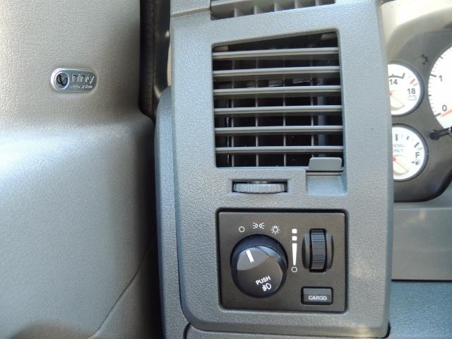 2006 Dodge Ram 2500 Laramie 5.9L Quad Cab 4WD LIFTED / 35 "MUD LOWMILES - Photo 38 - Portland, OR 97217