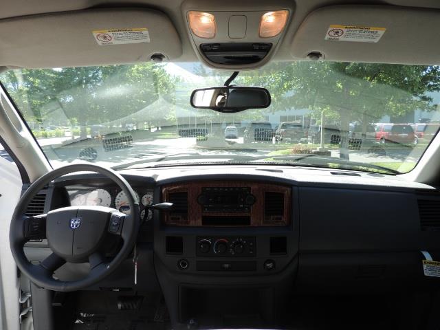 2006 Dodge Ram 2500 Laramie 5.9L Quad Cab 4WD LIFTED / 35 "MUD LOWMILES - Photo 33 - Portland, OR 97217