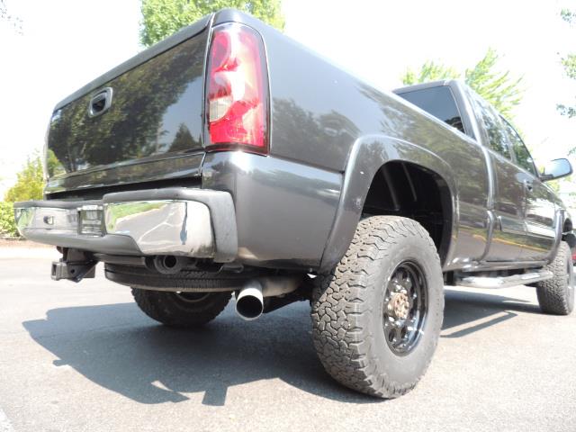 2005 Chevrolet Silverado 2500 LT 4dr Extended Cab LT / 4X4 / DURAMAX DIESEL - Photo 10 - Portland, OR 97217