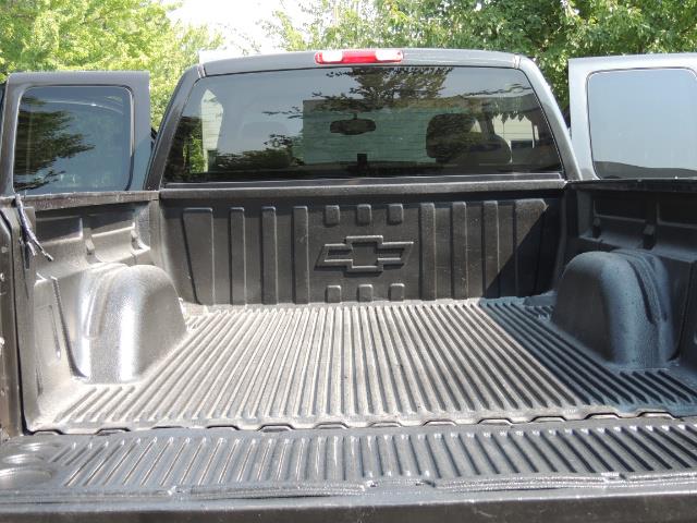 2005 Chevrolet Silverado 2500 LT 4dr Extended Cab LT / 4X4 / DURAMAX DIESEL - Photo 22 - Portland, OR 97217