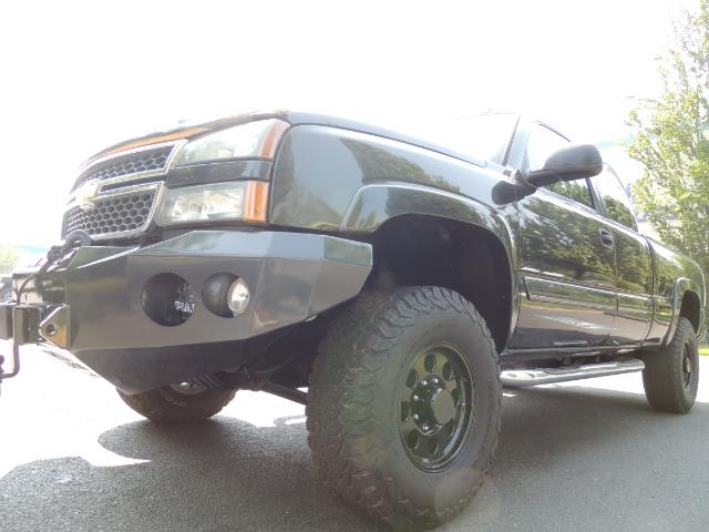 2005 Chevrolet Silverado 2500 LT 4dr Extended Cab LT / 4X4 / DURAMAX DIESEL - Photo 11 - Portland, OR 97217