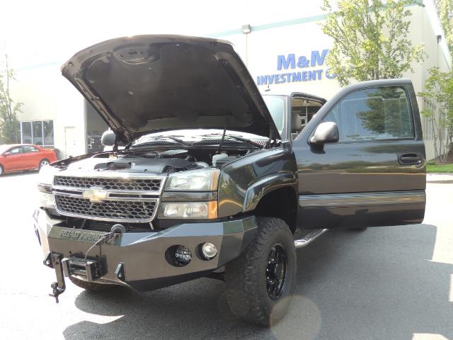 2005 Chevrolet Silverado 2500 LT 4dr Extended Cab LT / 4X4 / DURAMAX DIESEL - Photo 25 - Portland, OR 97217