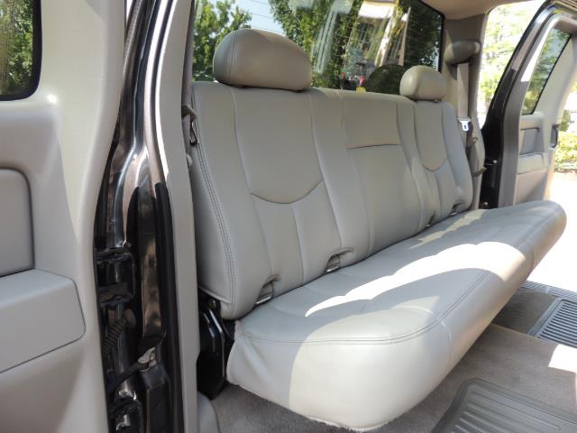 2005 Chevrolet Silverado 2500 LT 4dr Extended Cab LT / 4X4 / DURAMAX DIESEL - Photo 34 - Portland, OR 97217