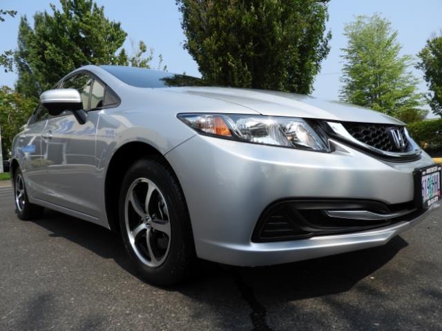 2015 Honda Civic SE / Sedan / Backup camera / Spoiler / 1-OWNER - Photo 10 - Portland, OR 97217