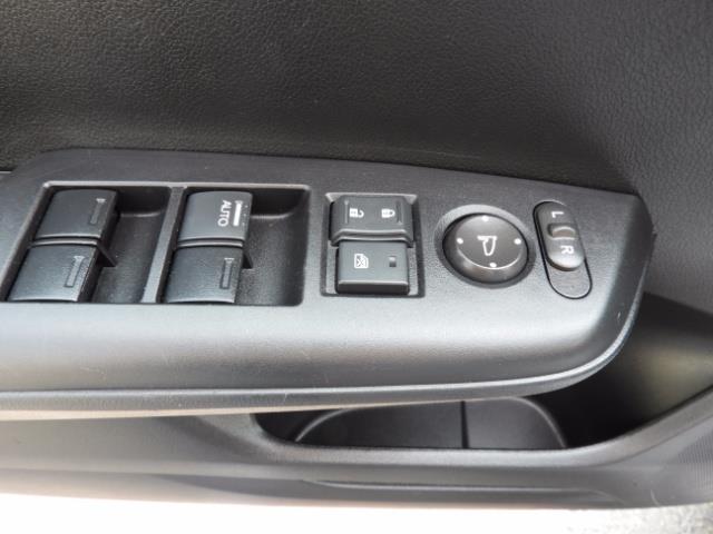 2015 Honda Civic SE / Sedan / Backup camera / Spoiler / 1-OWNER - Photo 34 - Portland, OR 97217