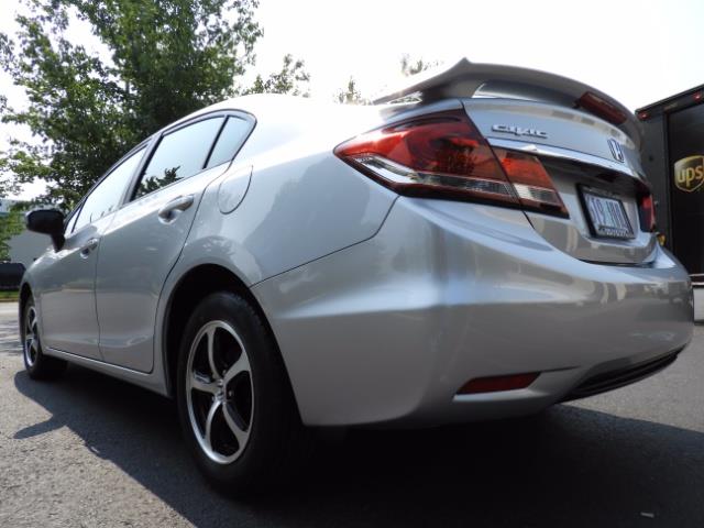 2015 Honda Civic SE / Sedan / Backup camera / Spoiler / 1-OWNER - Photo 11 - Portland, OR 97217