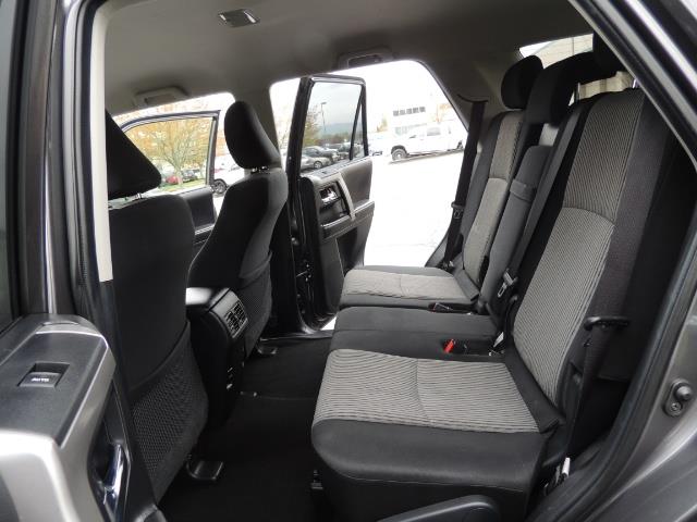 2016 Toyota 4Runner 4WD / V6 / 3RD SEAT / FACTORY WARRANTY / LIFTED !! - Photo 15 - Portland, OR 97217